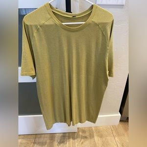 Lululemon metal vent tech t-shirt. XL